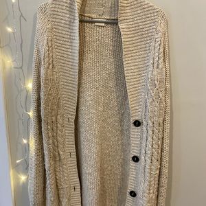 Buttoned sweater